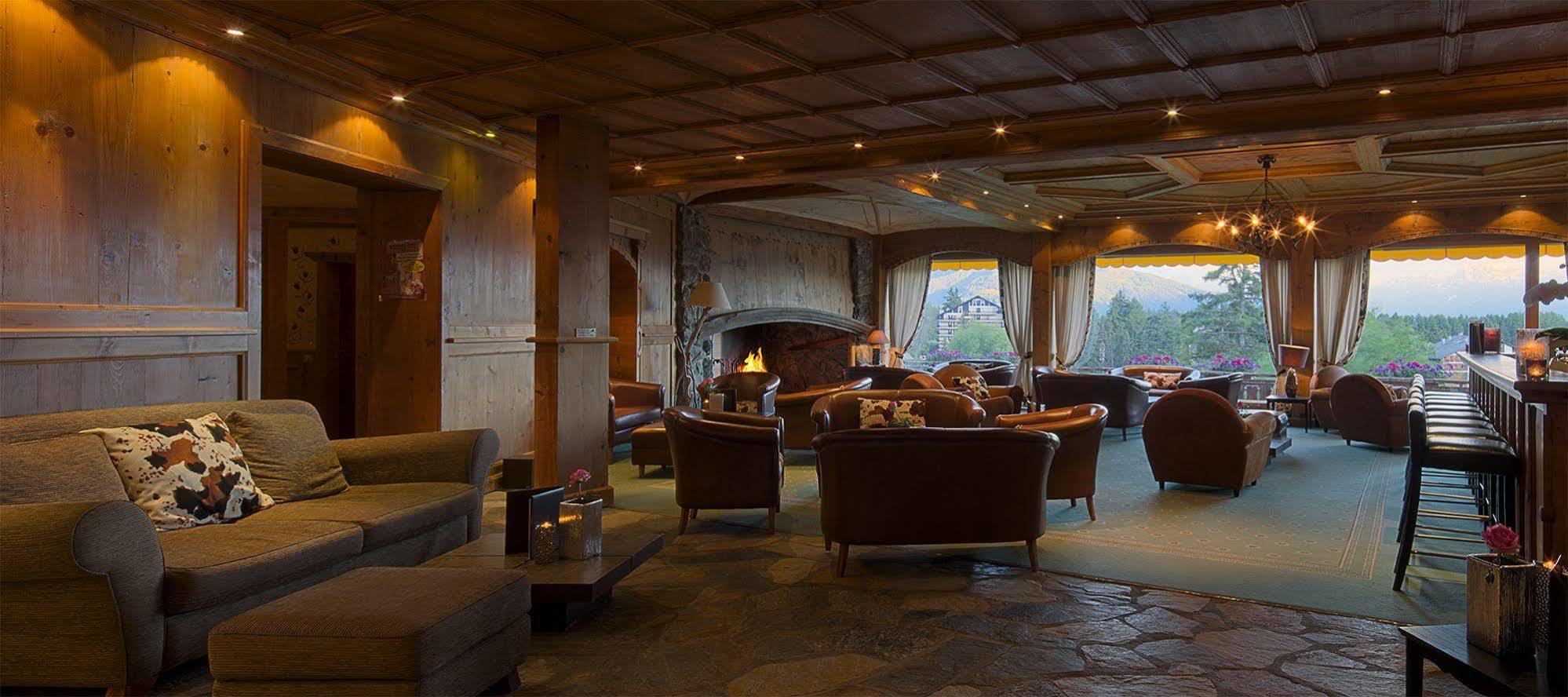 Hotel Etrier Crans-Montana Eksteriør bilde